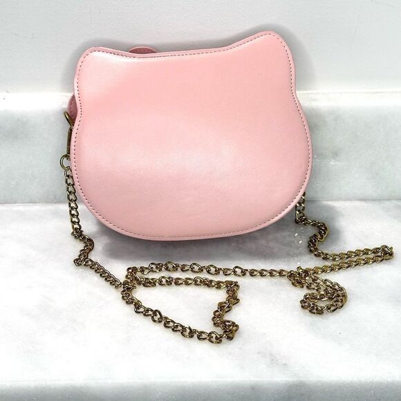 NWOT Hello Kitty Style Vegan Leather Gold Chain Strap Crossbody Purse Bag Pink 8 - Picture 2 of 4